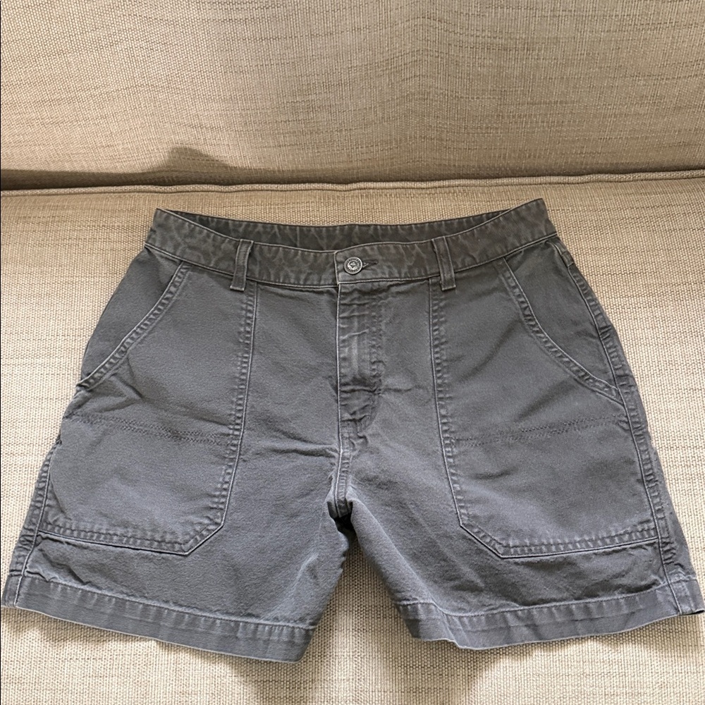 Patagonia Women’s Utility Shorts Large Front Pockets Faded Gray Cotton Vintage